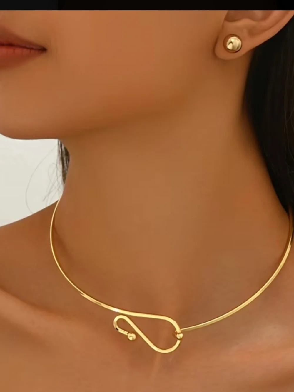 Dior Logo Charm choker